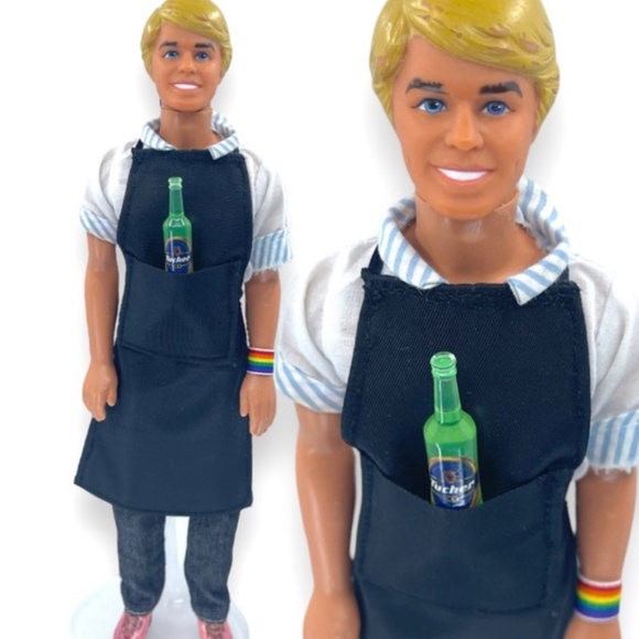 Barista Ken - vintage ken, cleaned and presented in fashion by Guillotine MTL - Picture 1 of 4